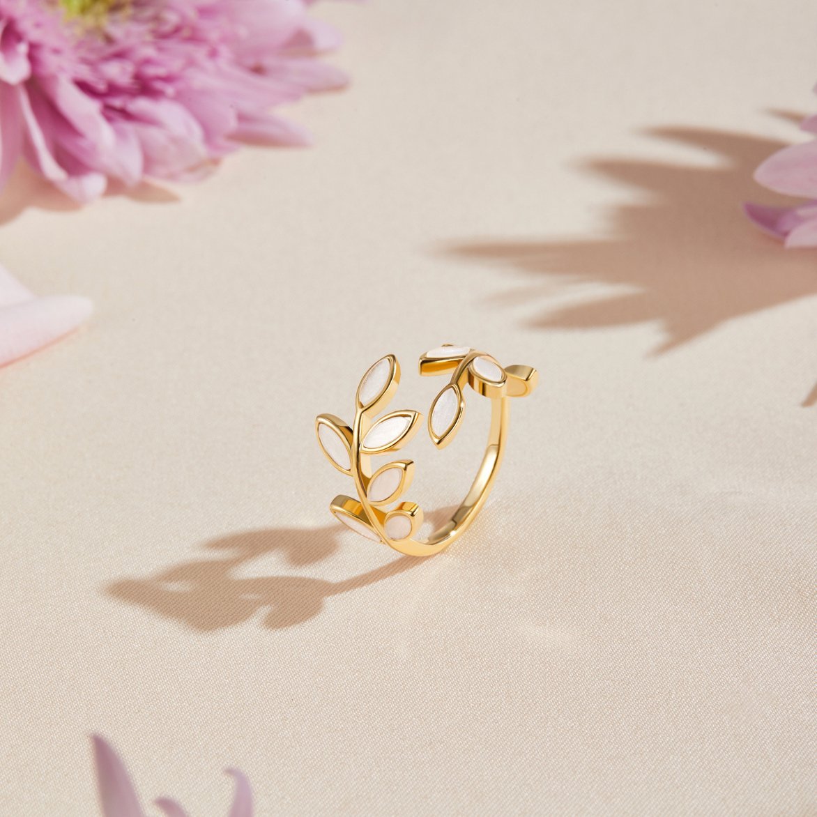 Guldblad Ring
